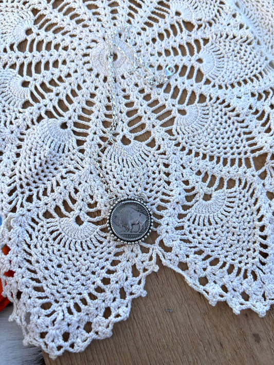 The Beaded nickel necklace