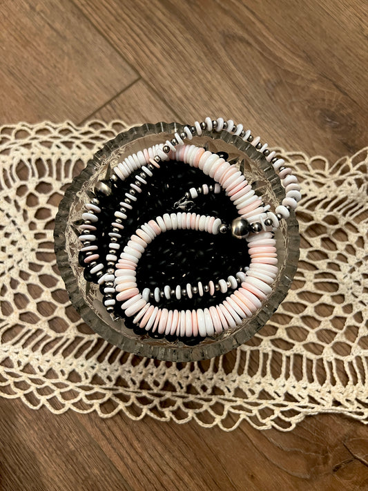 The Pink Conch Graduated Necklace